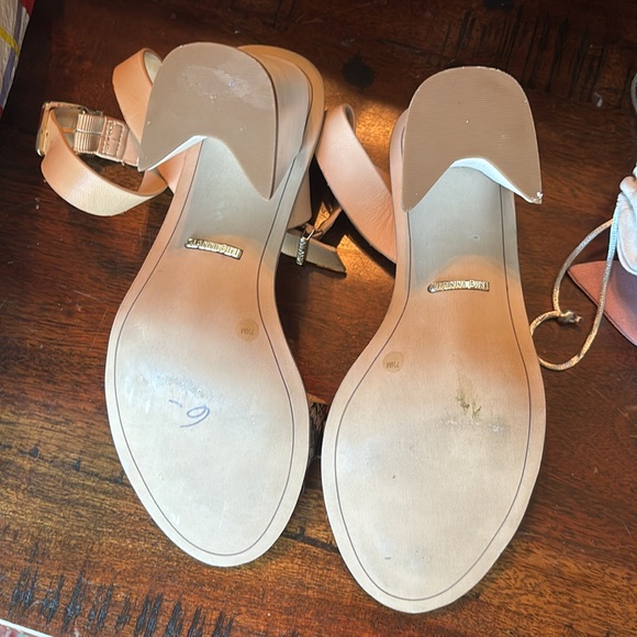 Gianni Bini Snakeskin Ankle Wrap Sandals with 4 inch block Heel - Picture 5 of 5